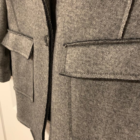 Banana Republic Dark Grey Wool-Blend Blazer (Size 6 Petite) - Picture 5 of 10